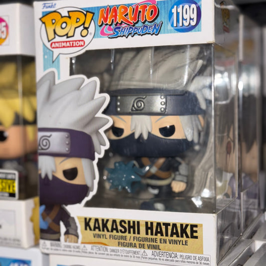 Naruto - Kakashi Hatake (detalles en caja)