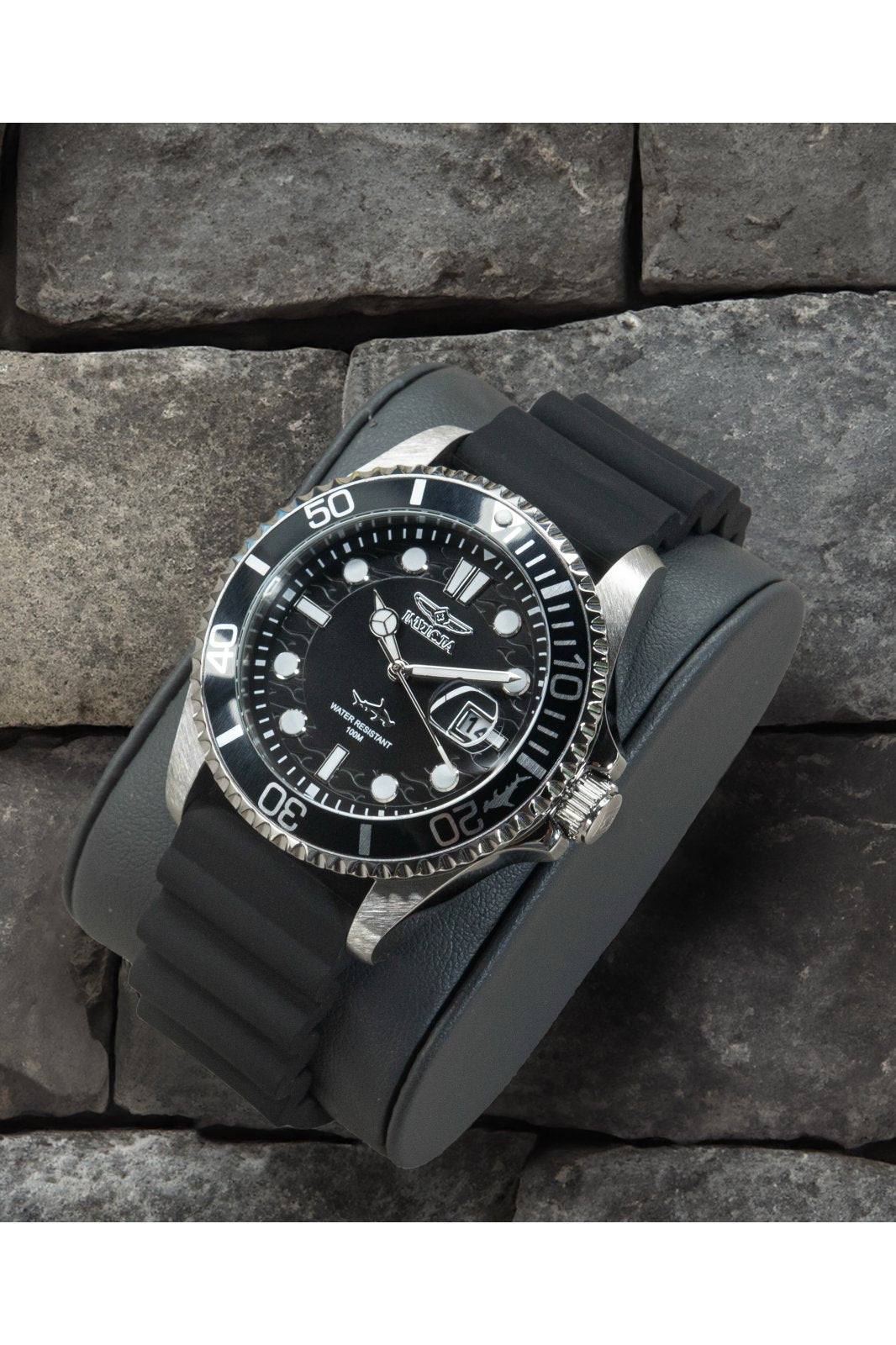 Invicta - Pro Diver Shark Black 43mm (47161) 100m
